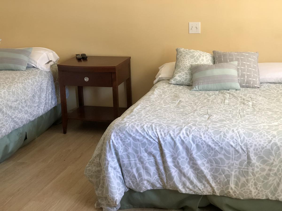 La Plaza Del Sol Motel Mashpee Kültér fotó