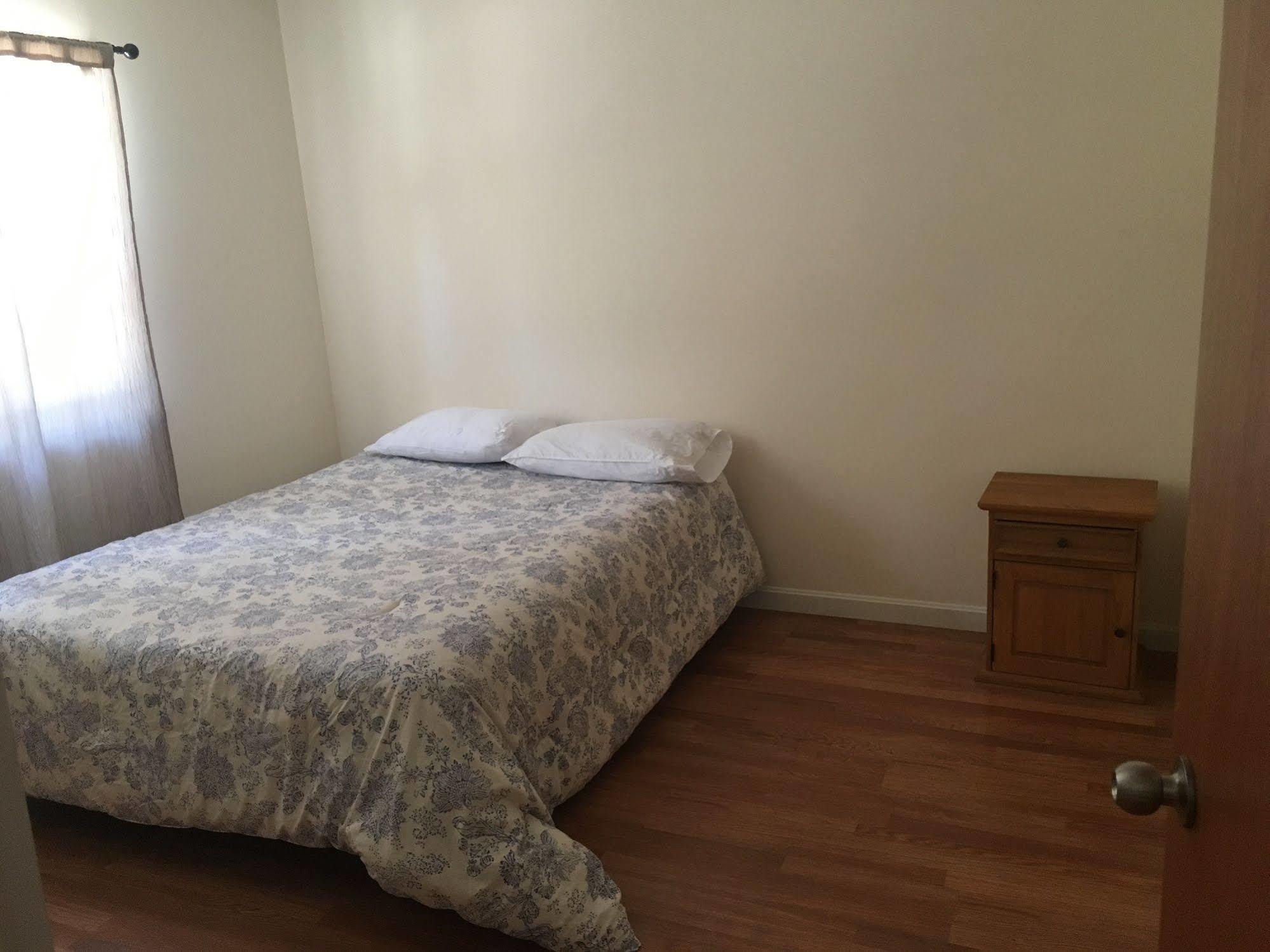 La Plaza Del Sol Motel Mashpee Kültér fotó